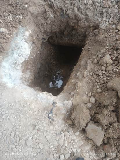 Contaminated water is reaching more than 200 houses in four localities through damaged pipelines.