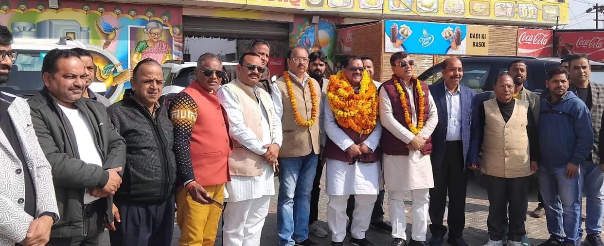 They assured the traders that their problems would be resolved.