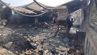 fire in plastic factory causes loss of around rs 50 lakh, rohtas police investigation, rohtas bihar news