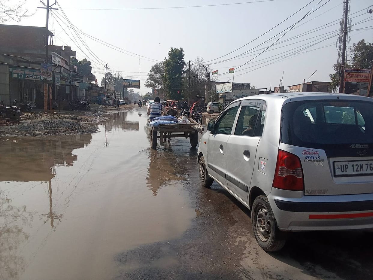 Potholes and waterlogging on roads after rains trouble citizens