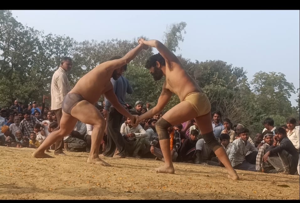 Ravi Shankar of Ayodhya showed the sky to Kalighata of Jharkhand