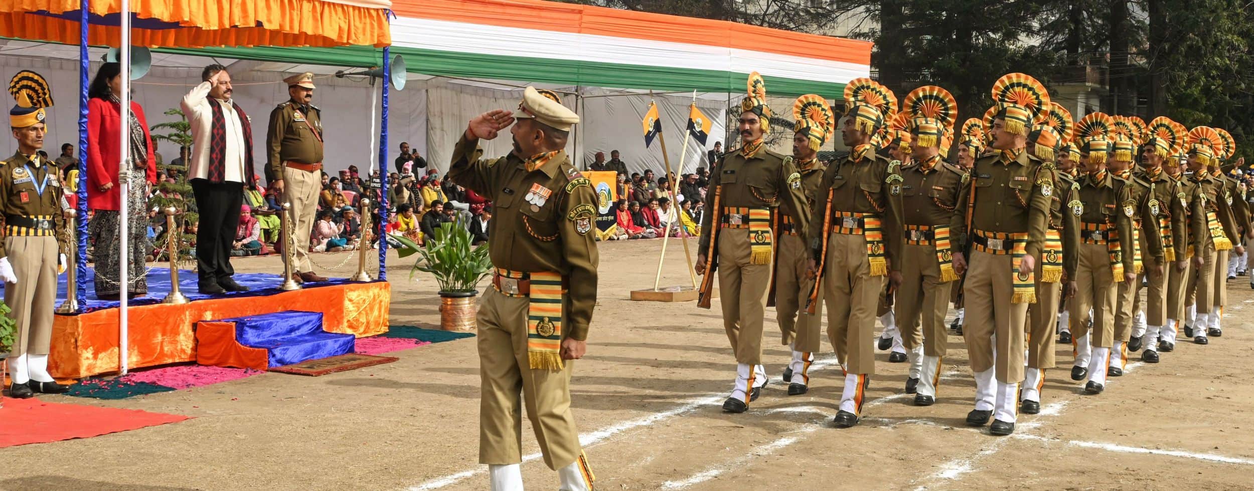 ढालपुर में 77वें गणतंत्र दिवस के अवसर पर शिक्षा मंत्री रोहित ठाकुर ने ऐतिहासिक ढालपुर मैदान में