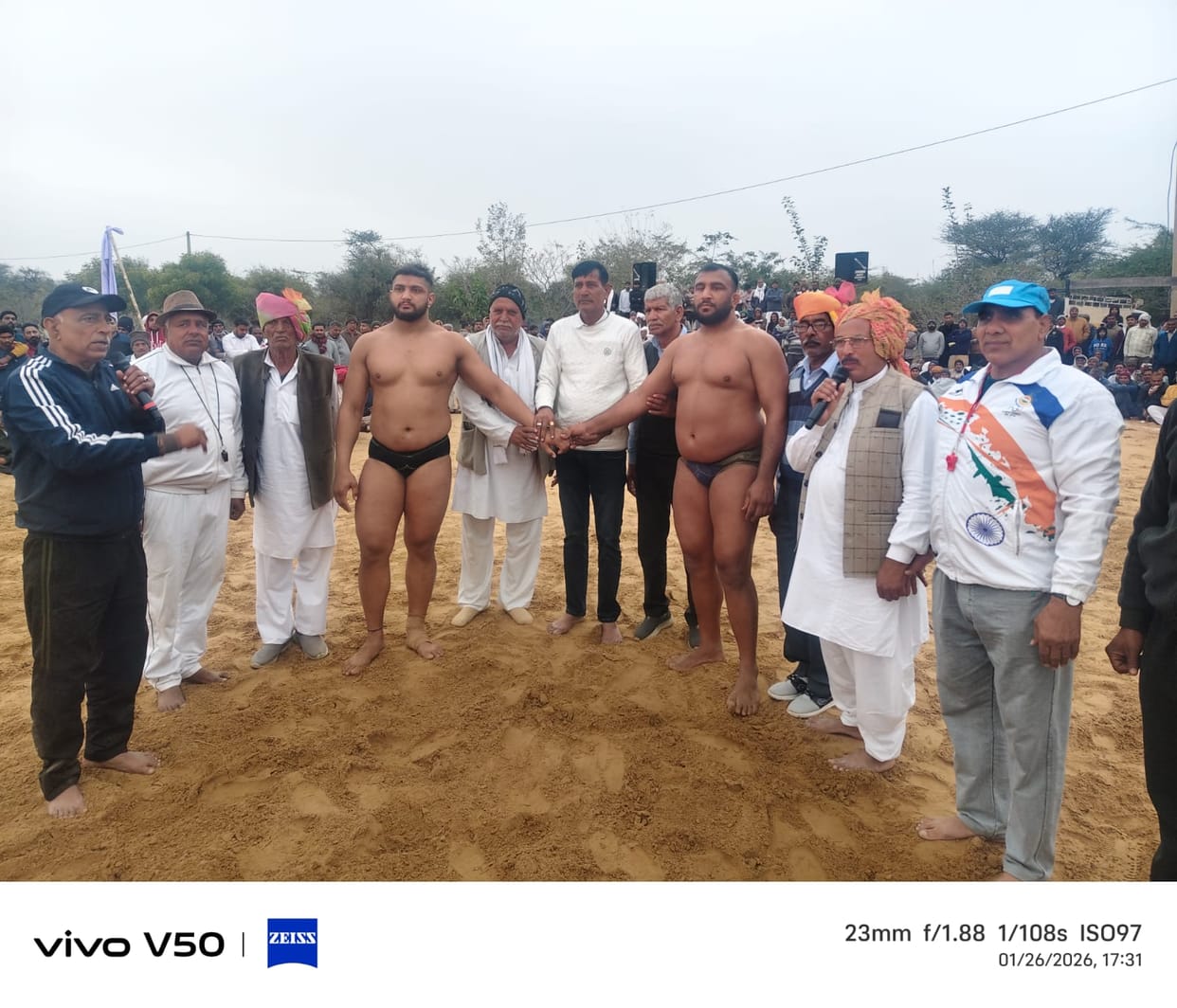 Ashish Tikan and Bhola Pehlwan's wrestling match worth Rs 51,000 ended in a draw.