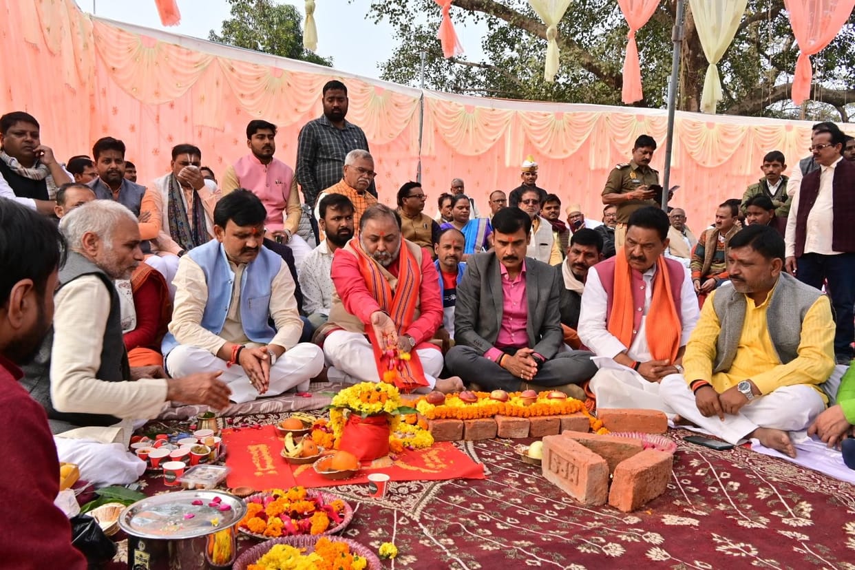 Kathalnala will become Juhi Chowpatty