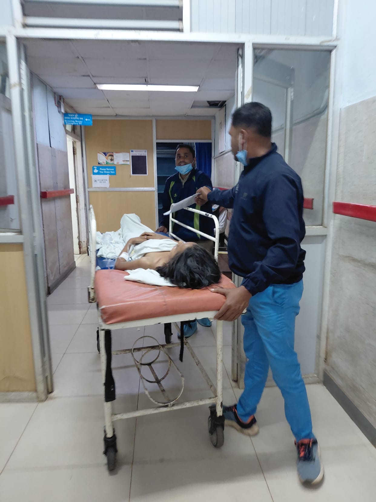 3 members of the same family were injured when an air balloon burst in Durg