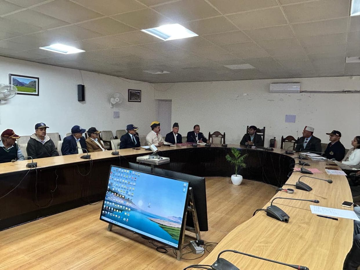 A meeting was held with the administration on the problems of brave women and veteran soldiers.