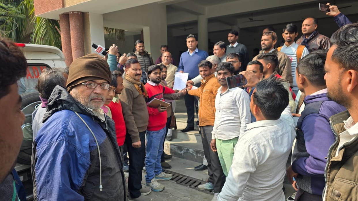 Demand for construction of underpass at Nagla Sedu