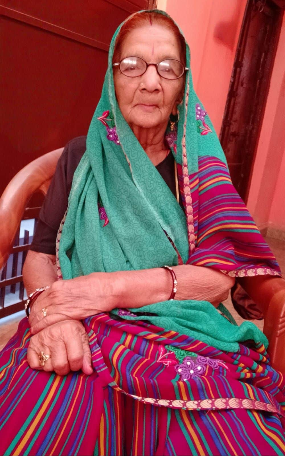 फोटाे संख्या:51- सावित्रि देवी-- फाइल चित्र