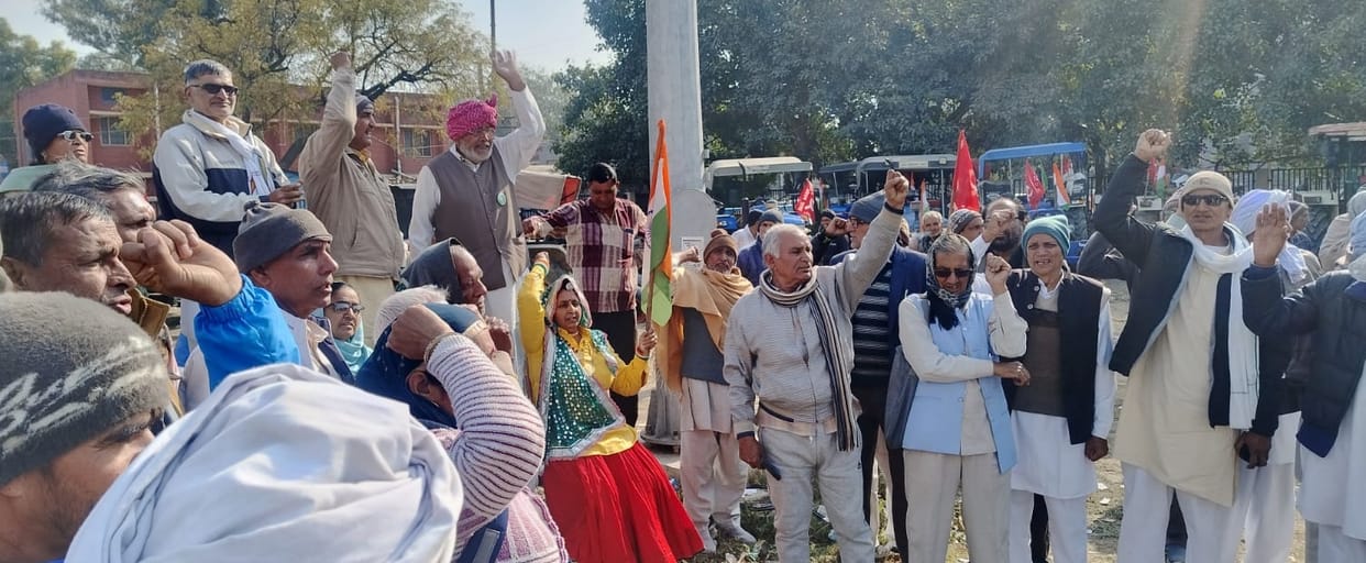 Samyukt Kisan Morcha and Kisan Sabha organised a tractor march to press for the pending demands of farmers and labourers.