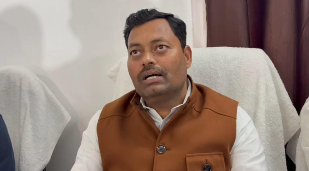 मंत्री लखेंद्र कुमार रोशन