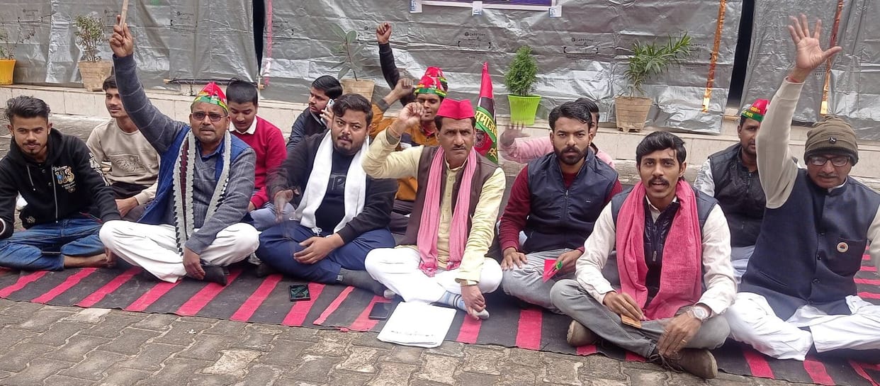 Samajwadi Party members staged a protest after their demands were not met.