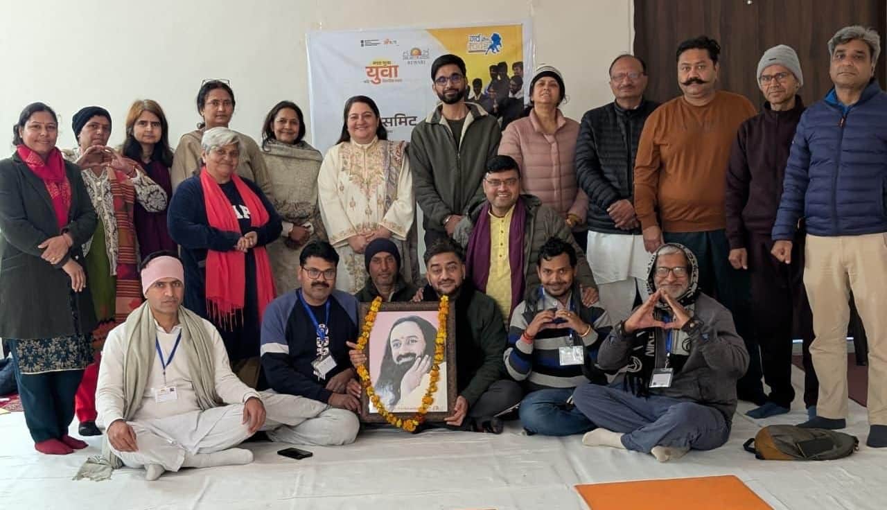 पंजाबी भवन में आयोजित कार्यक्रम में पहुंचे लोग। स्रोत : संस्था