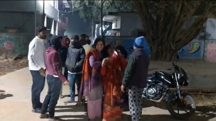 Bihar News: आरा-छपरा मार्ग पर नीलगाय बनी मौत का कारण, बाइक सवार युवक की दर्दनाक मौत; एक गंभीर घायल