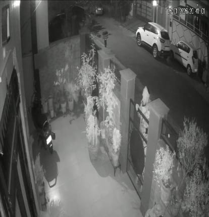 Alwar News: Theft Near Former Minister's Home, Vacant Shivaji Park House Targeted, Thieves Caught On Cctv - Alwar News - Alwar News:पूर्व मंत्री के घर के पास चोरी से हड़कंप, शिवाजी पार्क