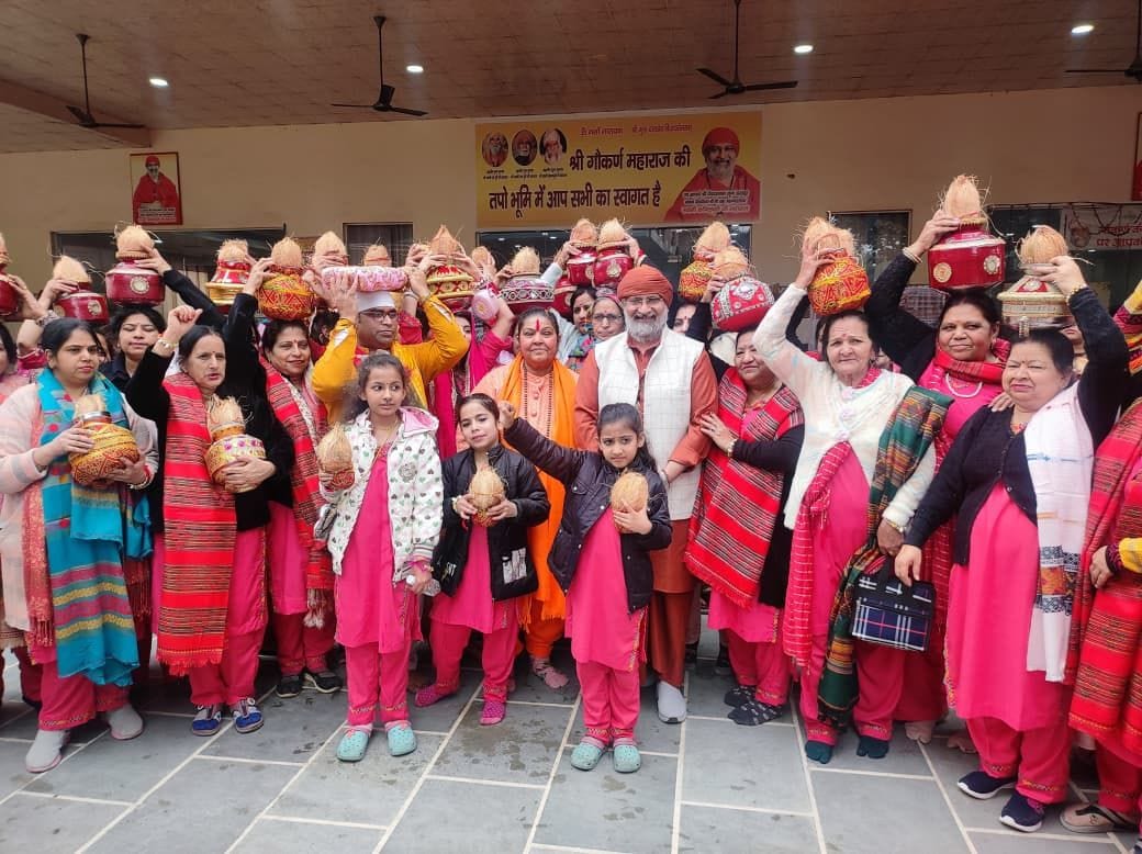 The Kalash Yatra began at the Sankat Mochan Temple, marking the beginning of the annual festival.