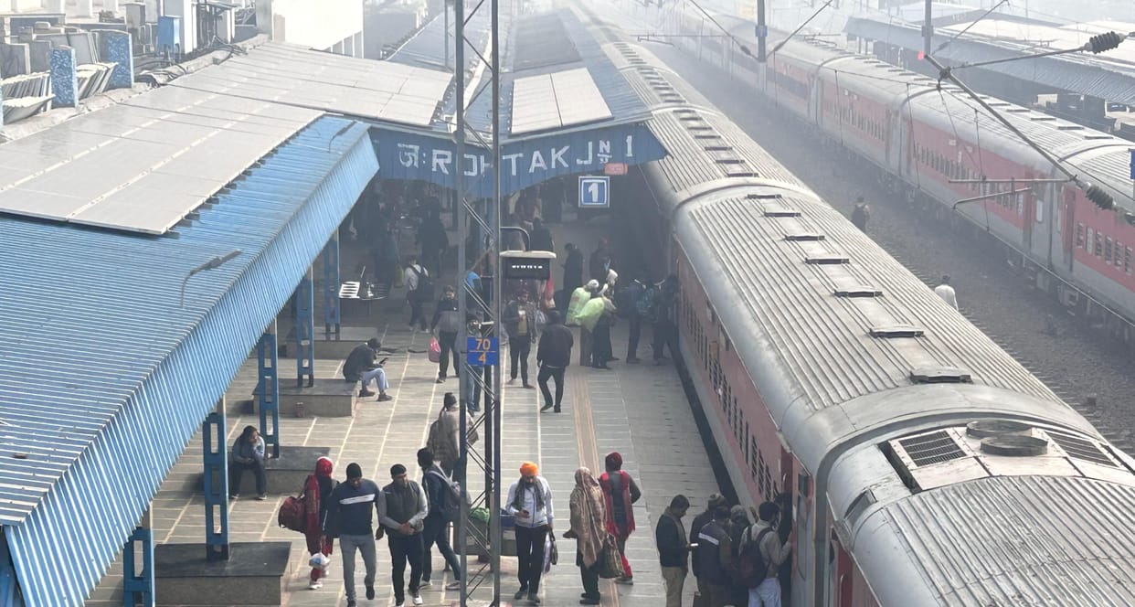 The Rohtak-Rewari passenger train's departure time has been extended by 20 minutes and will depart at 8:35 pm.