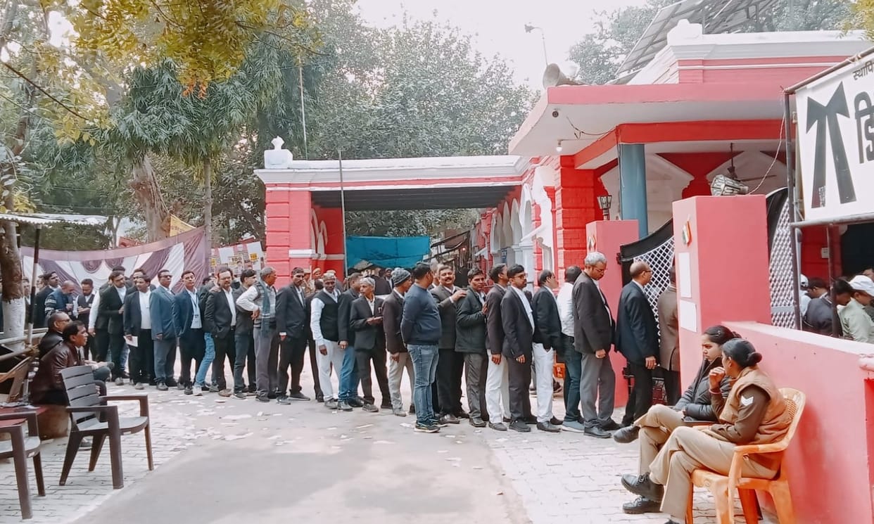 Long queues formed, voting continued till late evening