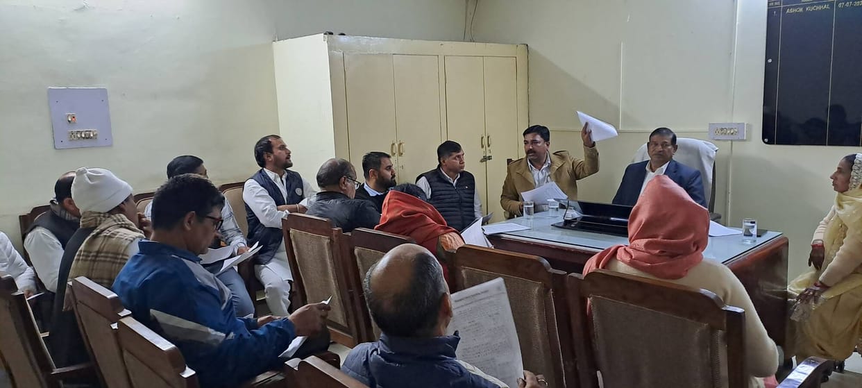 Two councillors boycotted the meeting alleging corruption and left it midway.