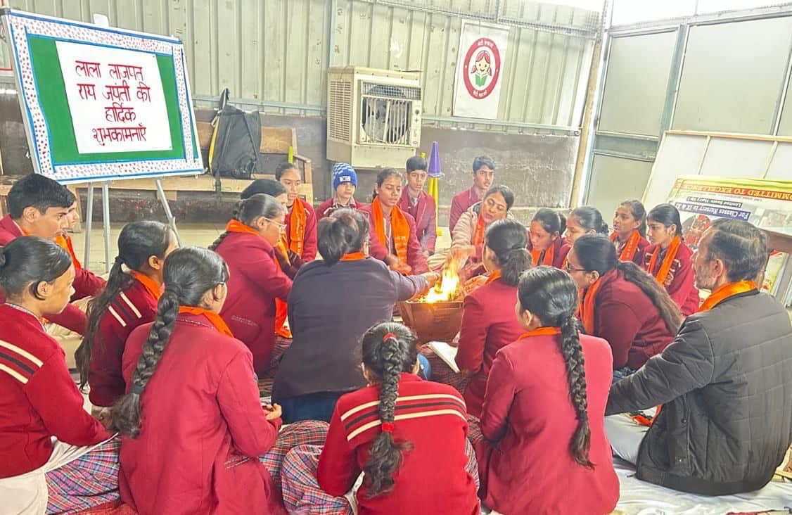 नारायणगढ़ के डीएवी सीनियर सेकेंडरी पब्लिक विद्यालय में महान स्वतंत्रता सेनानी लाला लाजपत राय की