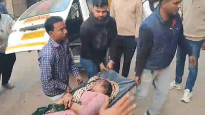 Bhojpur Crime: A drunk husband shot his wife, undergoing treatment in a private hospital.