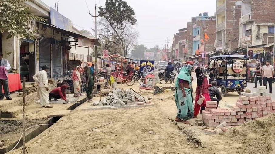 Double picture... encroachment again with construction of footpath