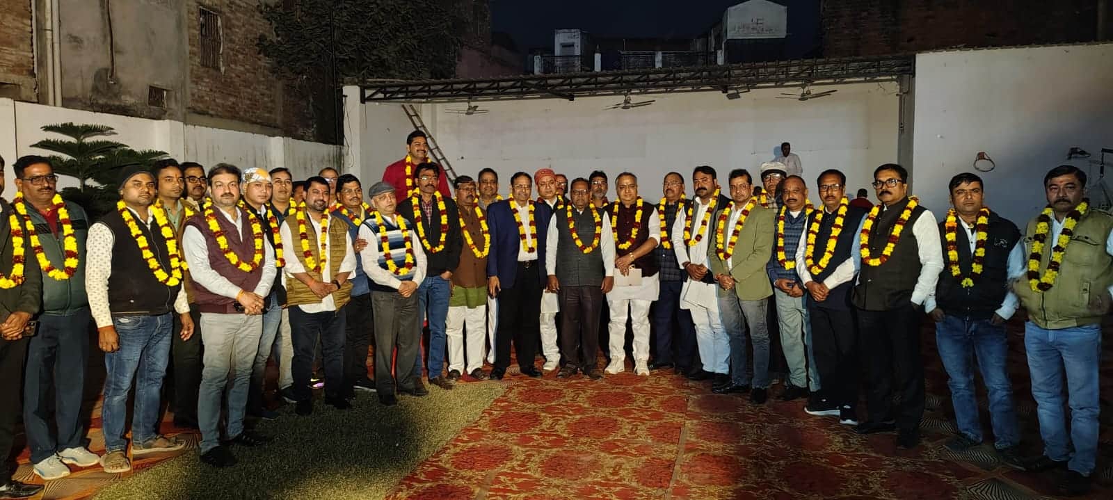 स्वर्णकार समाज ट्रस्ट के पदाधिकारी। संगठन