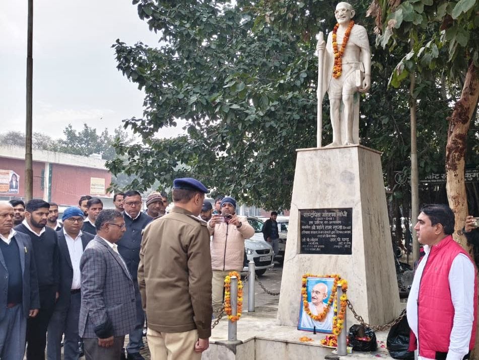 Mahatma Gandhi was remembered on his death anniversary.