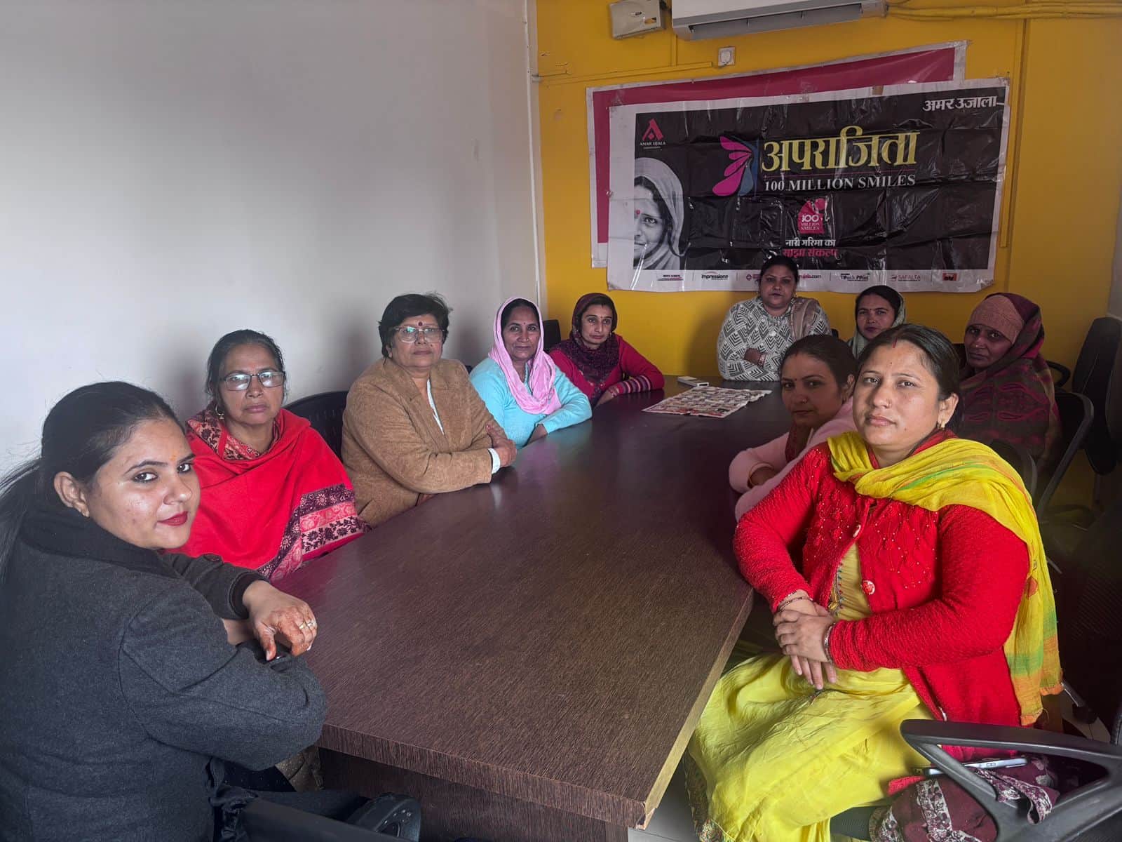 .अमर उजाला की और से आयोजित अपराजिता कार्यक्रम में मौजूद महिलाए संवाद