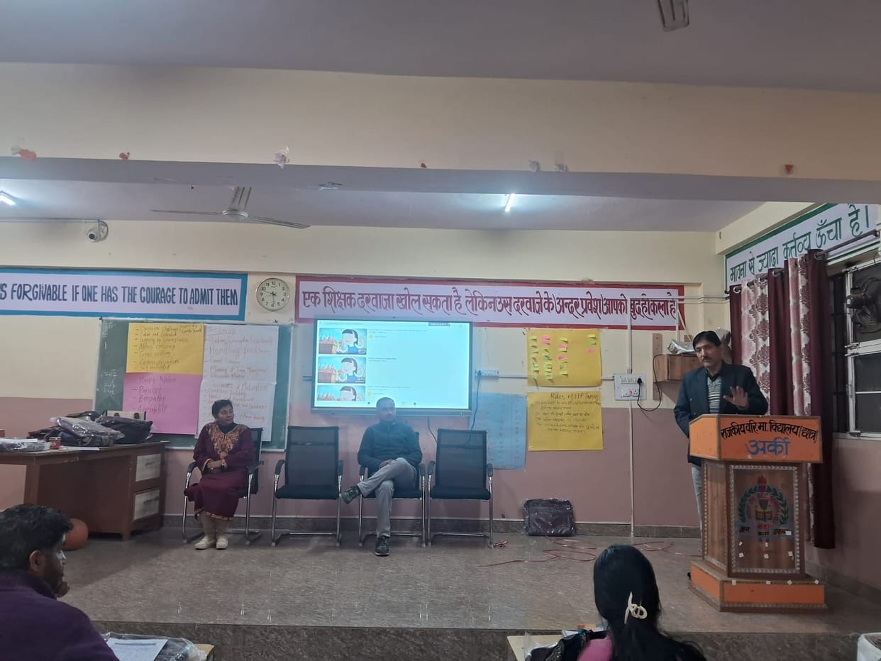 Discussion on eliminating the rote learning system and providing experience-based education