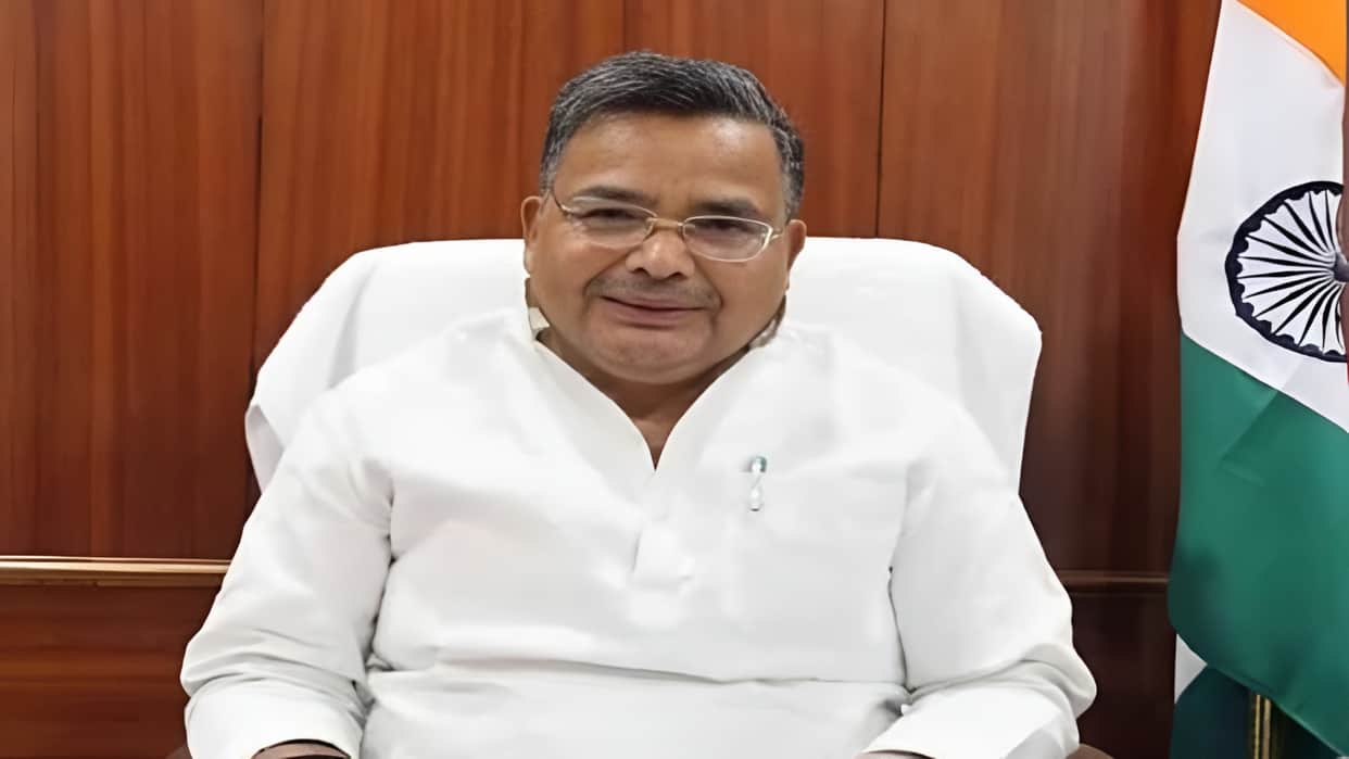UP Tourism Minister Jaiveer Singh infected with swine flu