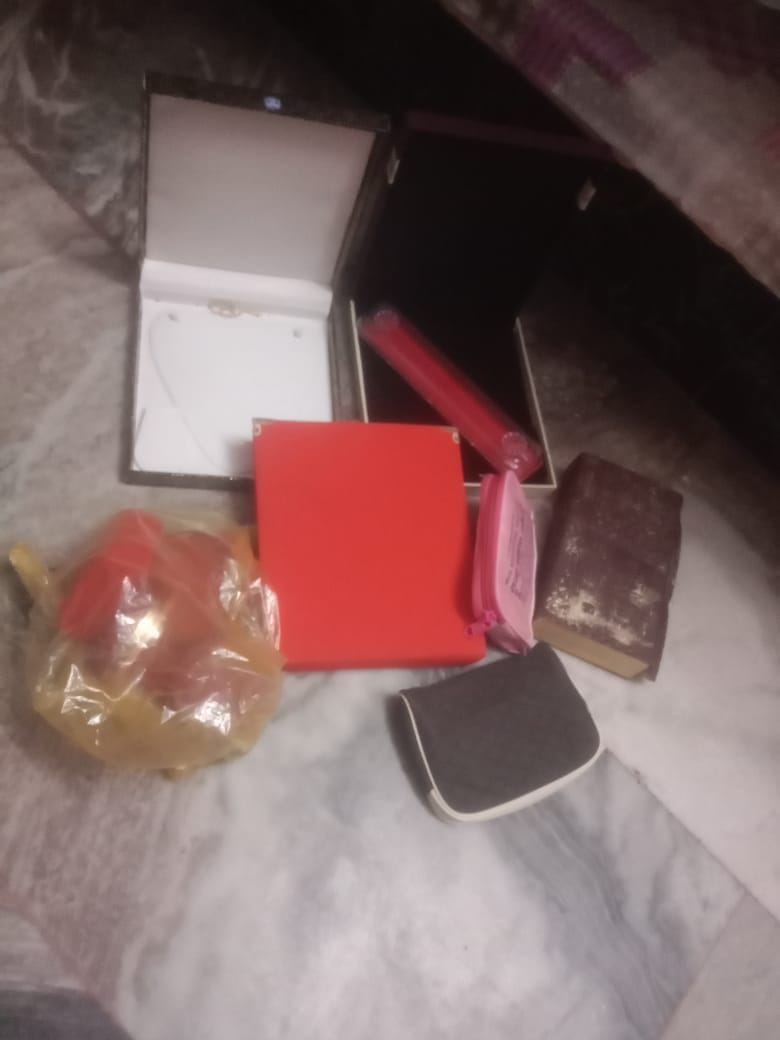 Goods and jewellery worth Rs 30 lakh stolen from house