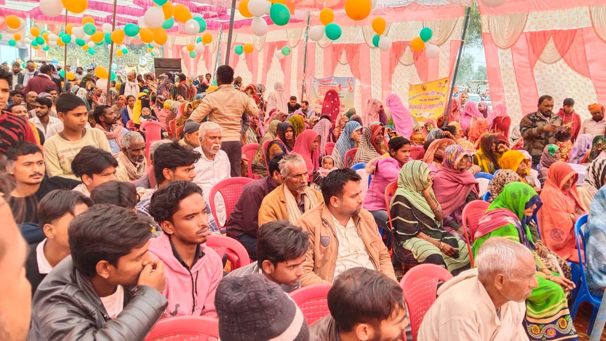 CDO organized a Chaupal in Goraju, took stock of the problems of the villagers.