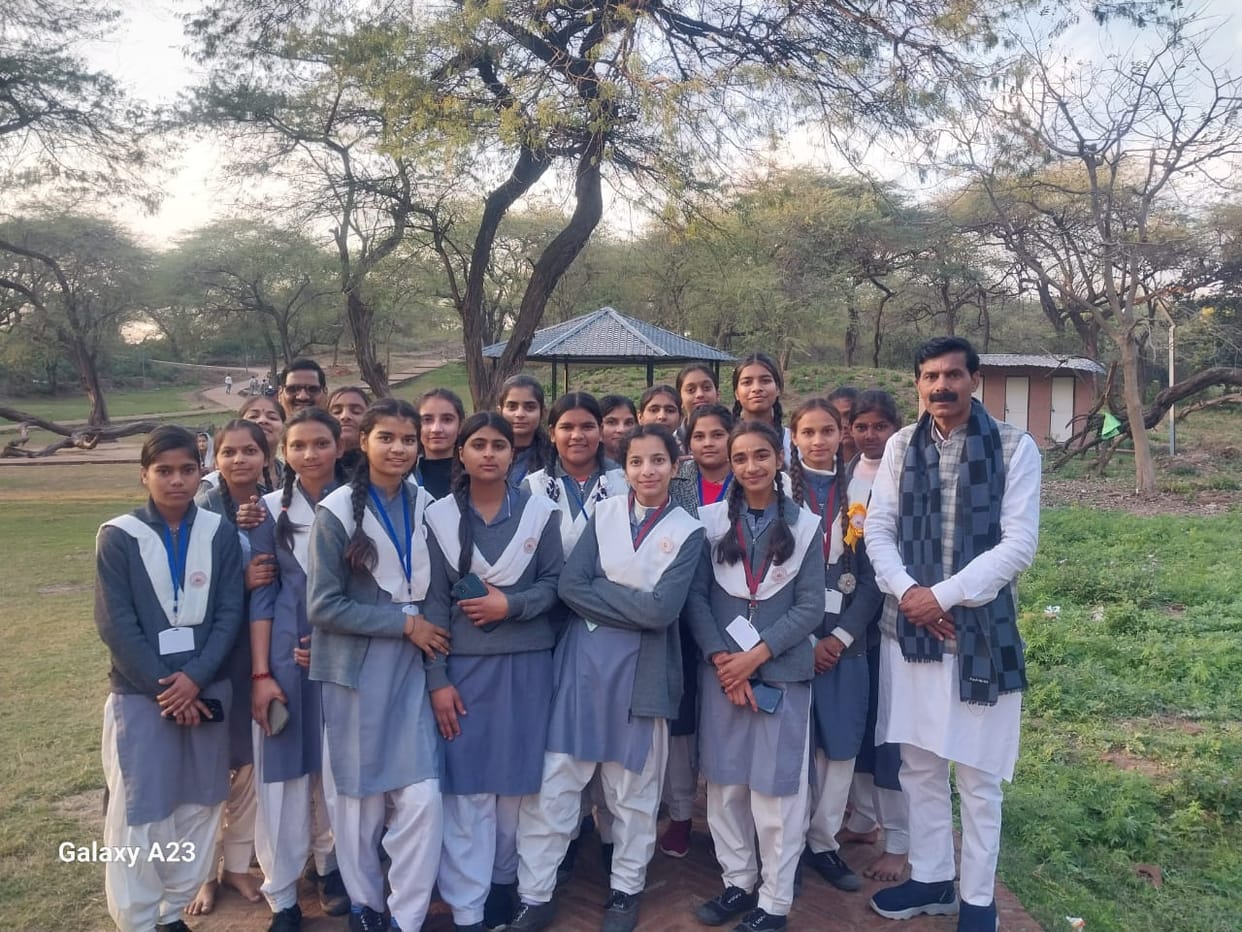FIR registered against 22 named and 50 others who blocked the road