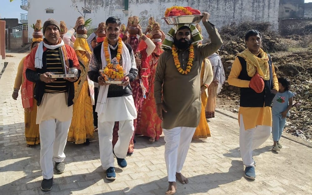 Shrimad Bhagwat Katha begins with Kalash Yatra