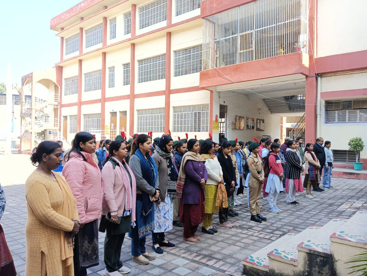The girl students were reminded of the sacrifices of the heroes.