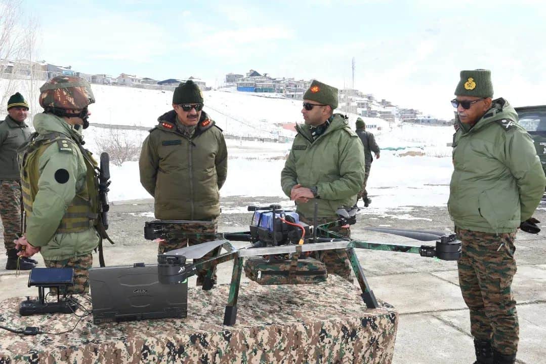 लेफ्टिनेंट जनरल हितेश भल्ला ने परिचालन तैयारियों की समीक्षा की, स्रोत – भारतीय सेना