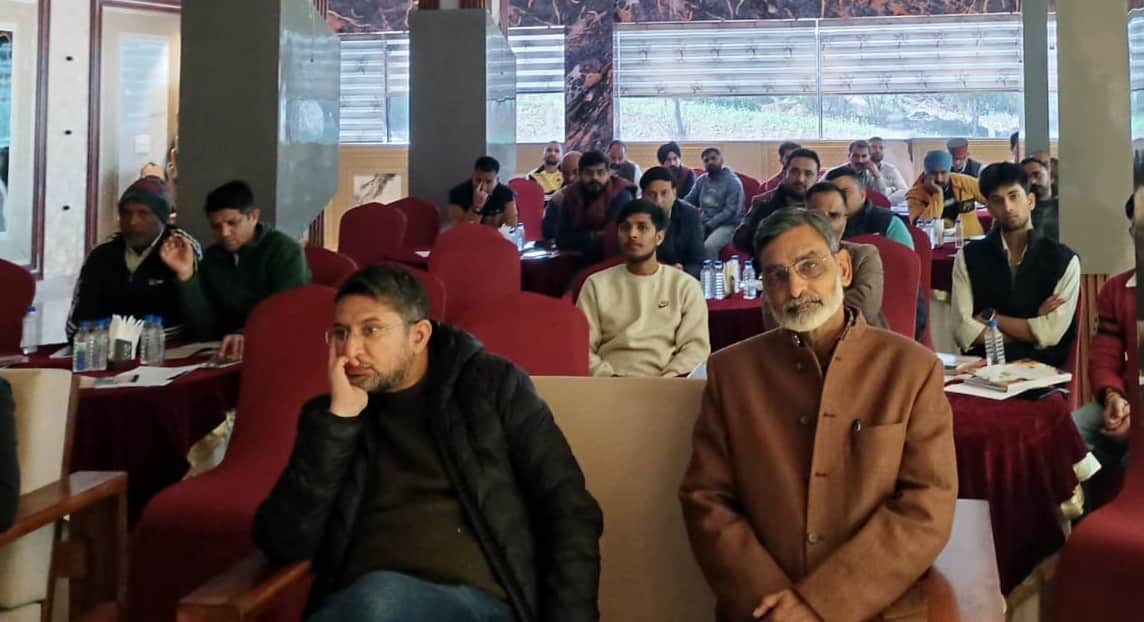 नालागढ़ में आयोजित कार्यशाला में भाग लेते हुए लधु उद्यमी- स्रोत-उद्योग विभाग।