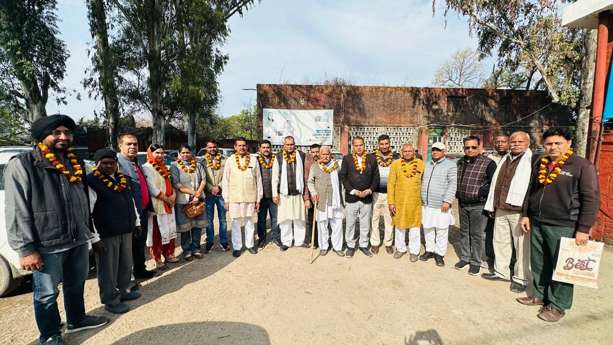The 10 directors of the PACS were elected unanimously