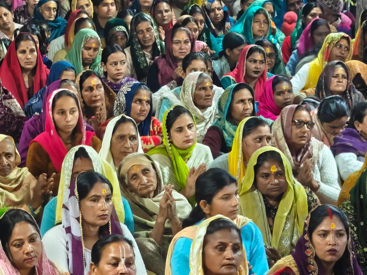 The atmosphere became devotional with the Raas Leela of Shri Krishna in the Bhagwat Katha.