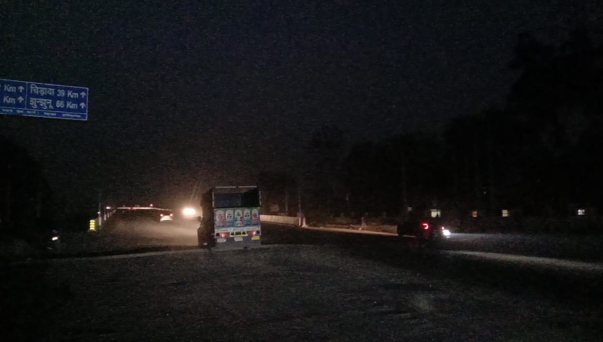 Pilani Road Railway Overbridge in Loharu in darkness for 6 months