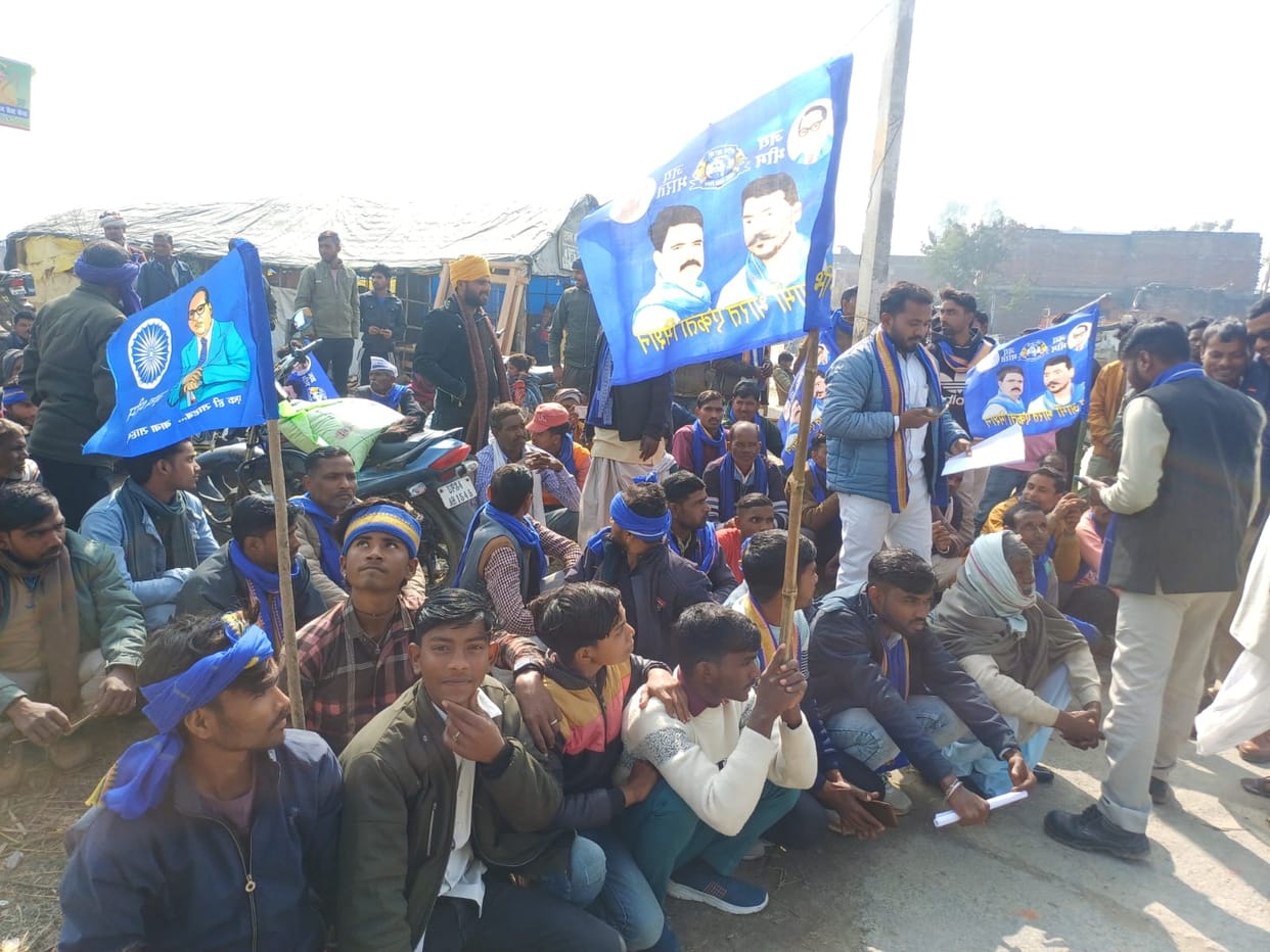 People took to the streets demanding the removal of the police station chief