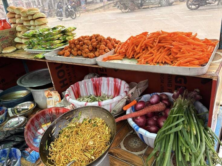 Siddharthnagar News: The habit of eating fast food is becoming deadly