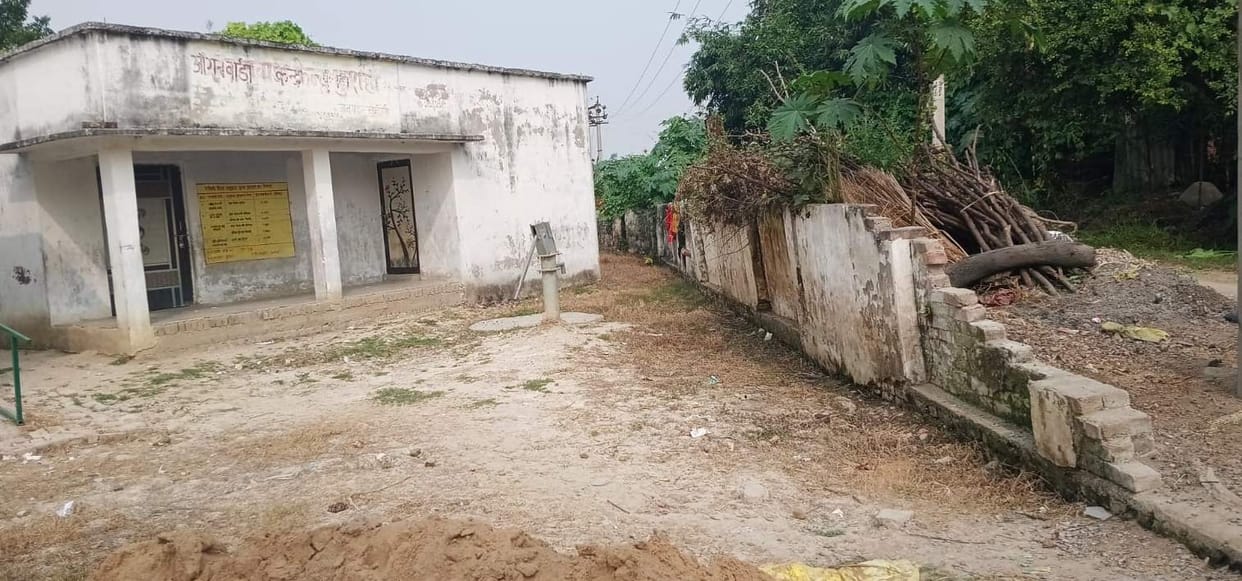 The boundary wall of Kushha Primary School was broken.