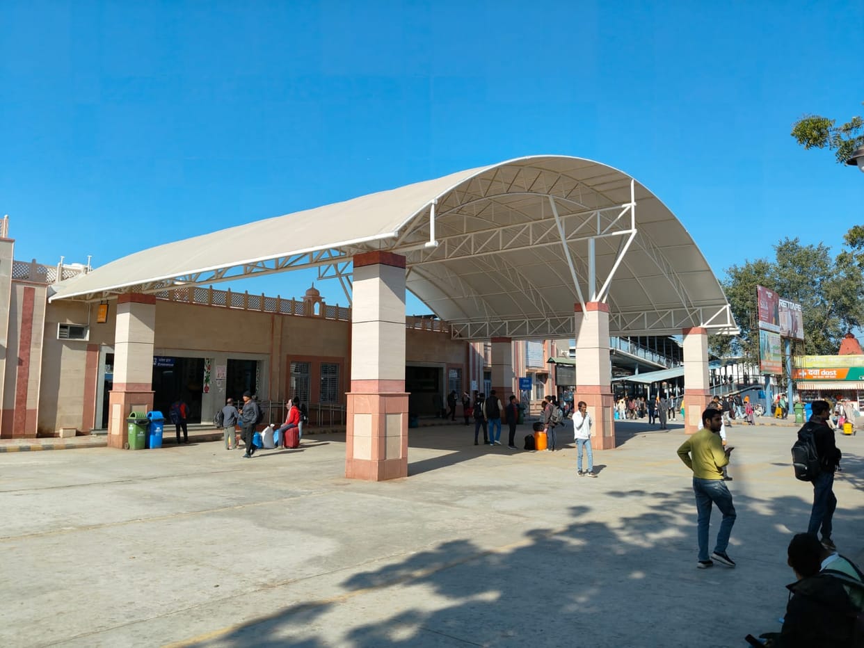 Sunshine brings relief from cold, temperature rises