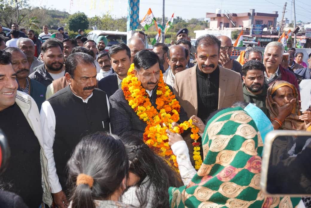 उपमुख्यमंत्री मुकेश अग्निहोत्री  हरोली विधानसभा क्षेत्र की ग्राम पंचायत बढ़ेड़ा में पधारने पर स