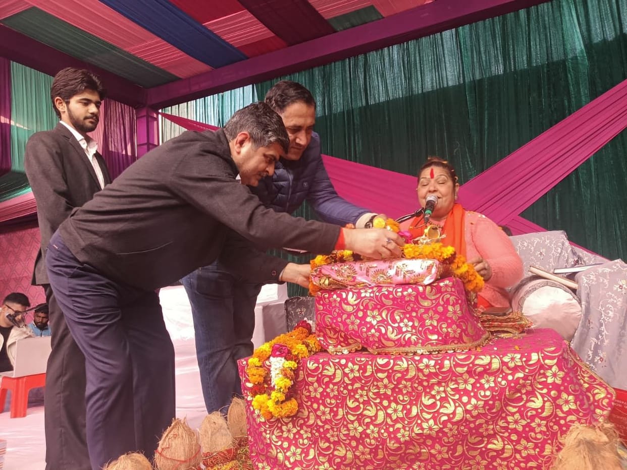 Sadhvi Maneshwari Devi described the glory of Lord Hanuman