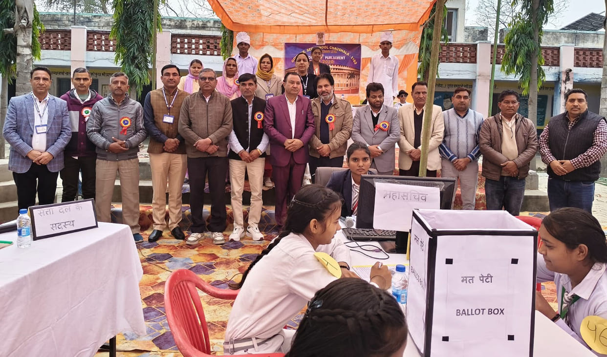 Discussion in the youth parliament of Chaushala school