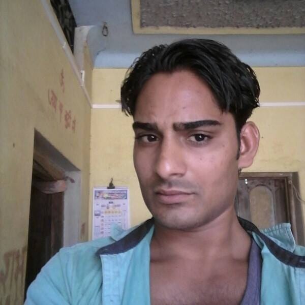 A young man returning home after eating at a dhaba was crushed by an unknown vehicle