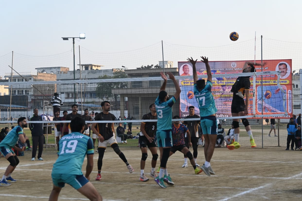 Dhruv Tomar of Agra shines in Deoria