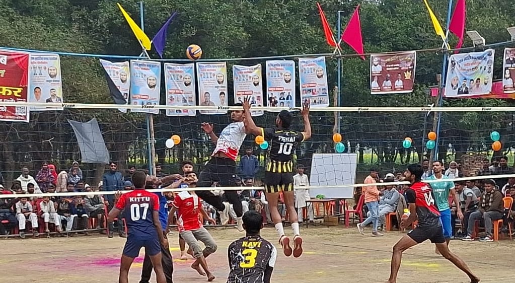 Deoria and Moradabad won the matches